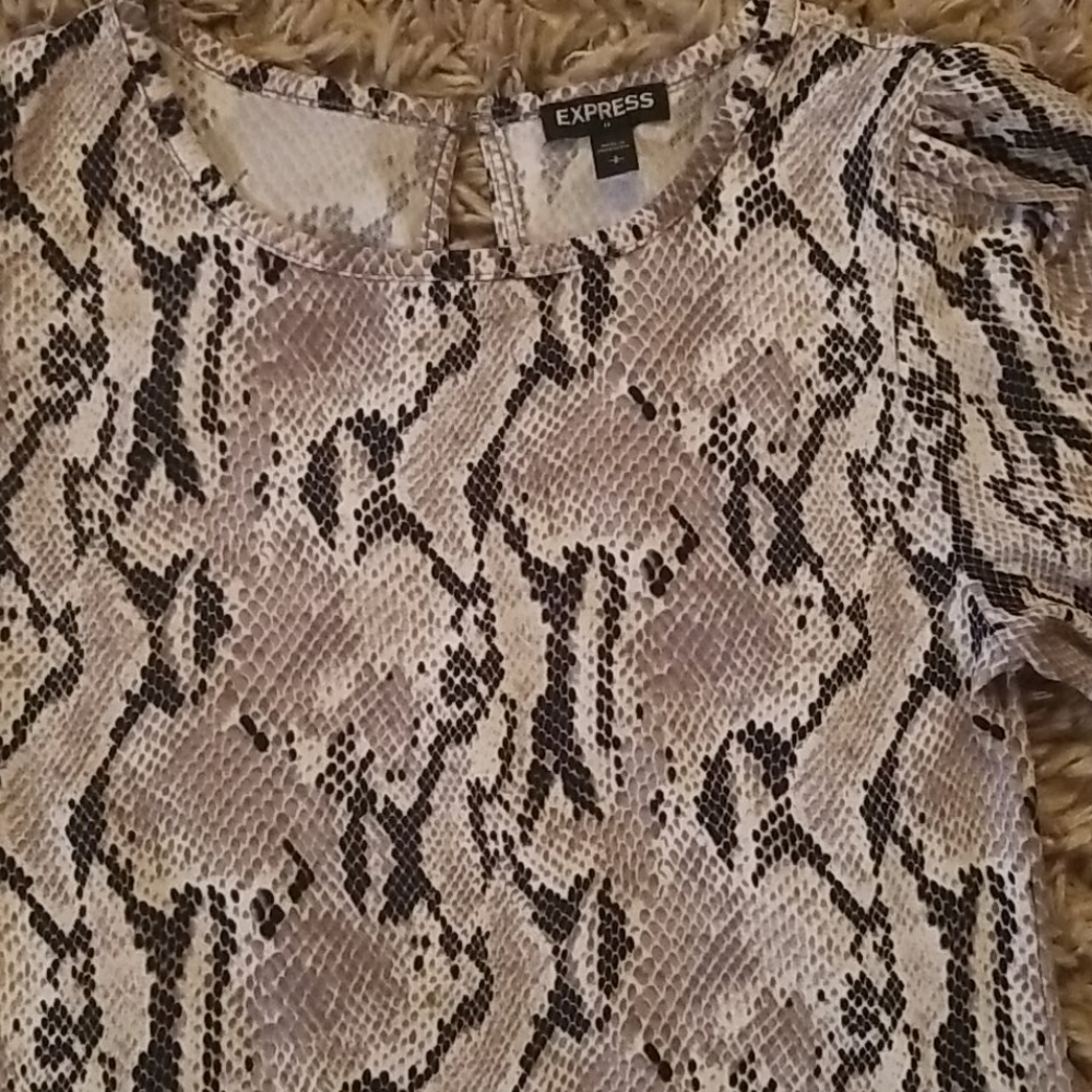 Top from Express - Picture 2 of 4